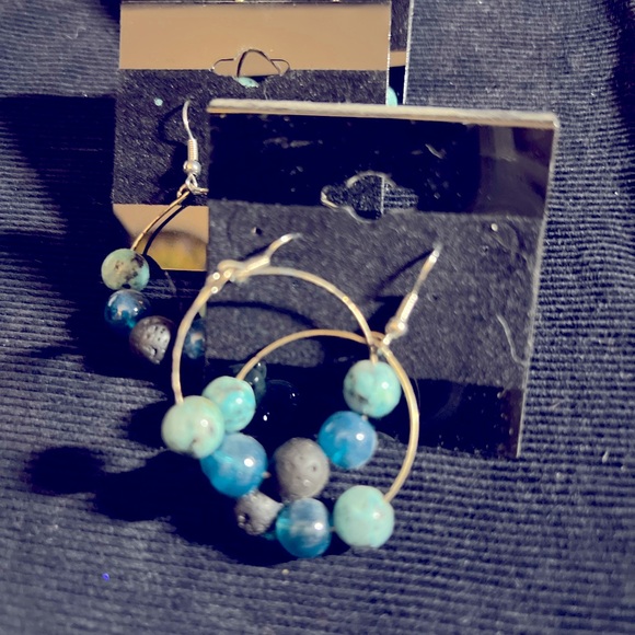 Essential Diffuser Hoop Earrings black & blue beads and stones Handmade - Picture 2 of 2